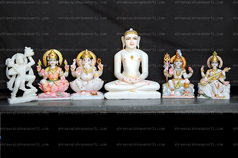 Jain Buddha Marble Moorti